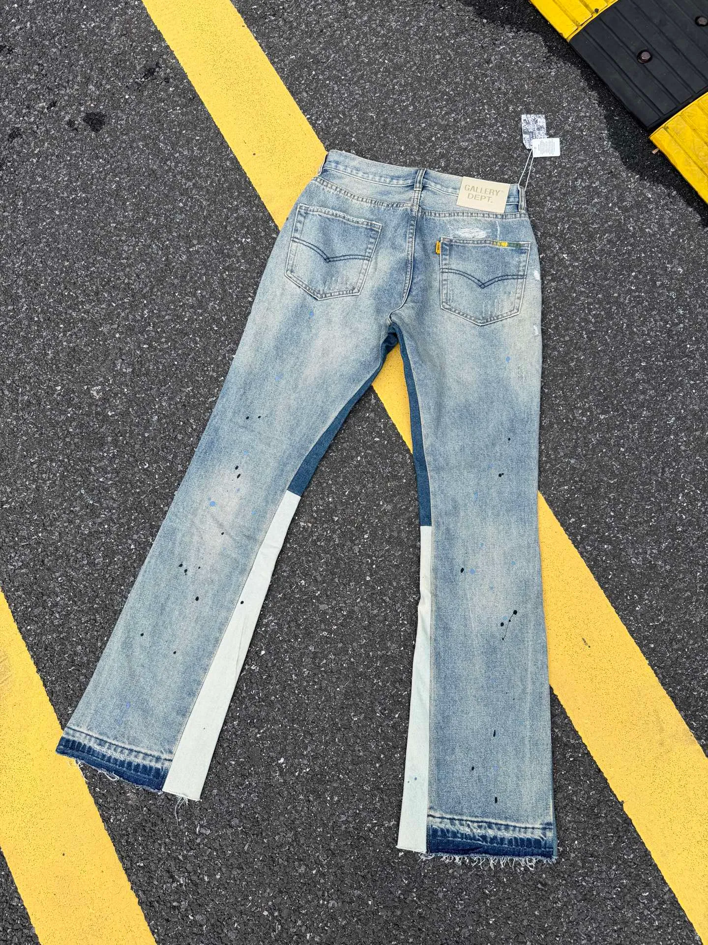 P300💰GA02 Top heavy industry GALLERY DEPT. Spliced ​​ink splash paint hand-stitched holes washed retro jeans men and women high street splash ink pants micro-flared casual trousers trendy couple same style Size: 28 30 32 34 36 (corresponds to S M L XL XXL)